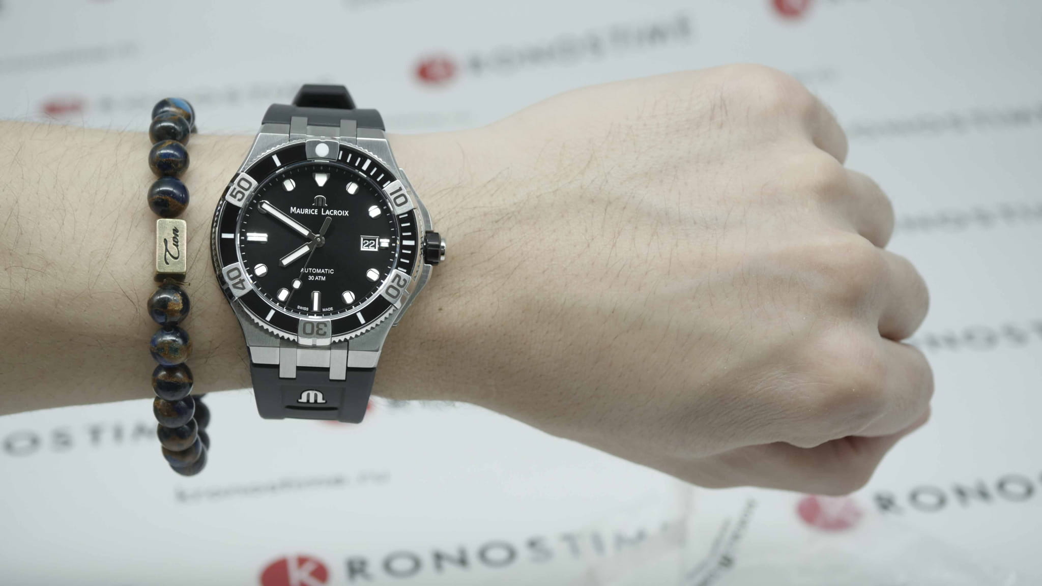 Maurice Lacroix Maurice Lacroix Aikon Venturer AI6058-SS001-330-1 AI6058-SS001-330-1 оригинальные мужские часы в комплекте с коробкой